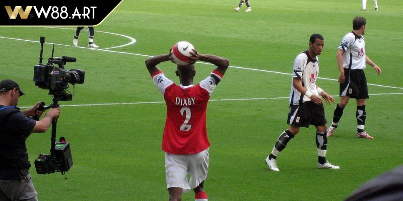 Kèo Ném Biên W88 Cơ Hội Đầy Tiềm Năng Trong Cá Cược Bóng Đá 4 Bí quyết để thành công với kèo ném biên W88