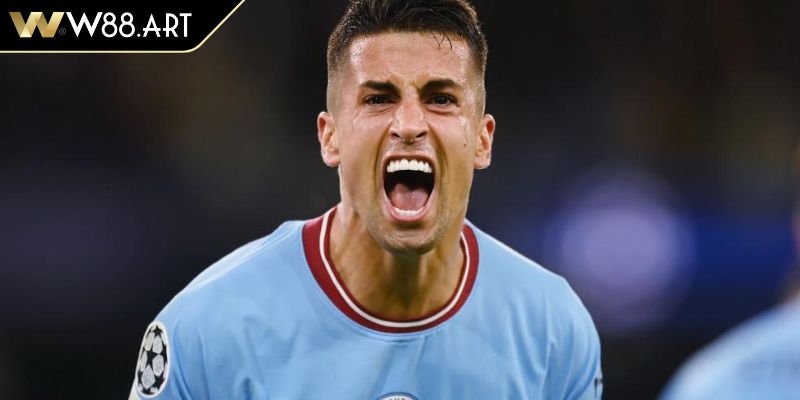 Hậu vệ cánh trái hay nhất thế giới Joao Cancelo